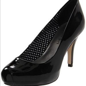 Size 8.5 black heels